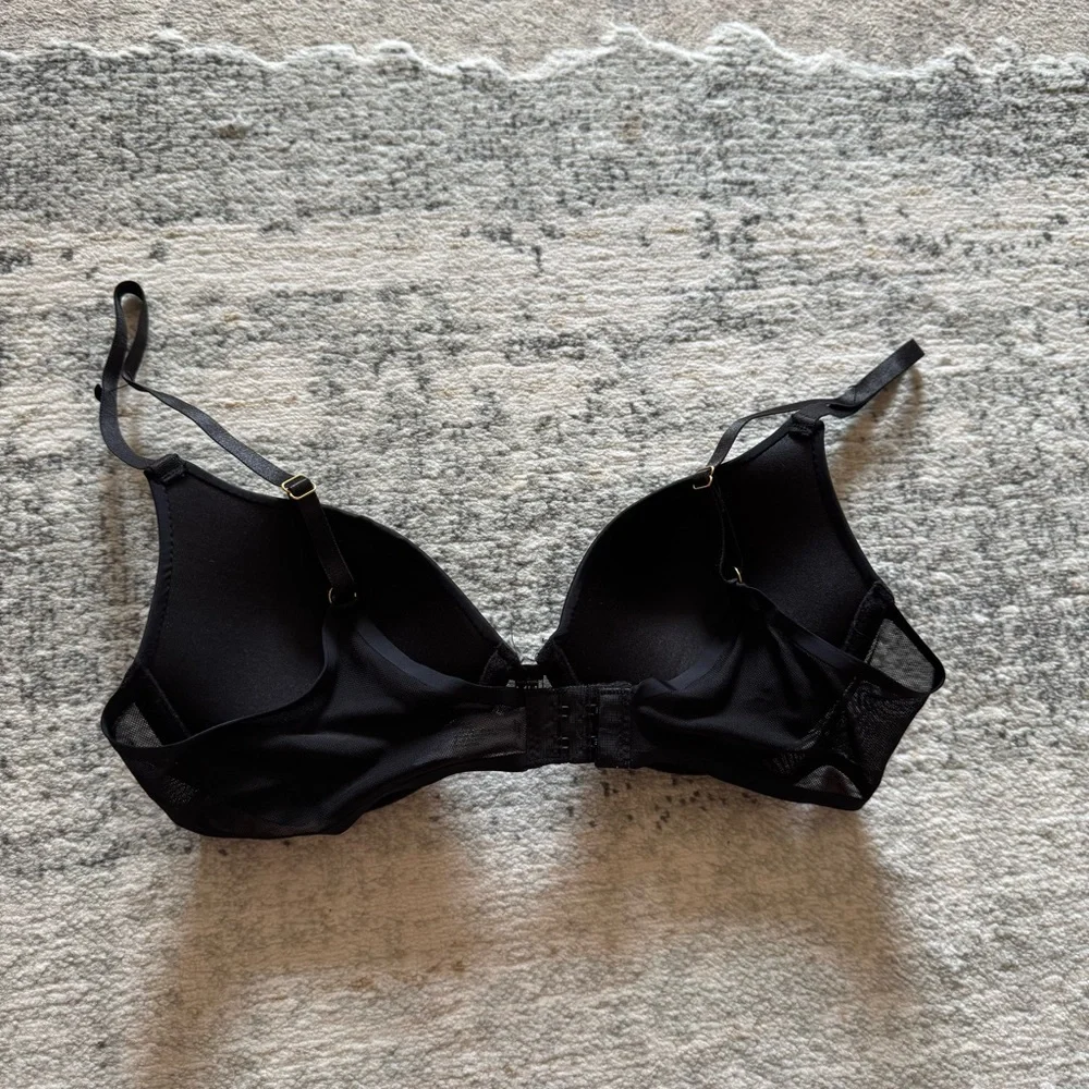 Bundle of 3 Like 🆕/like new Nicole Miller light lift push up t-shirt bras